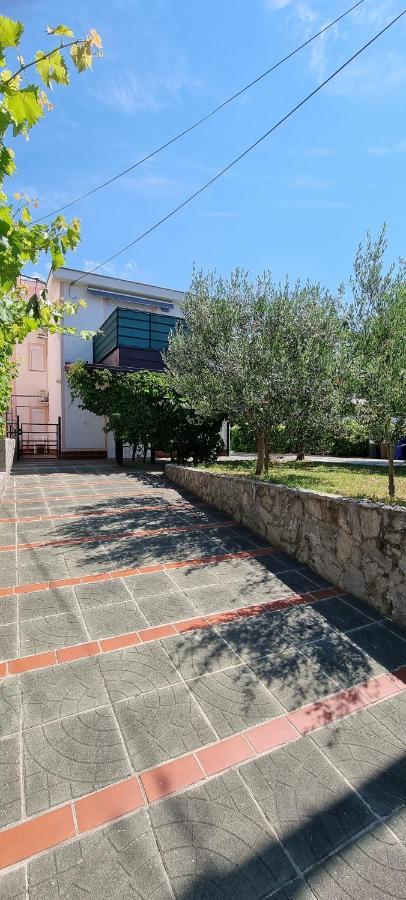 Apartmani Karla Baška Kültér fotó