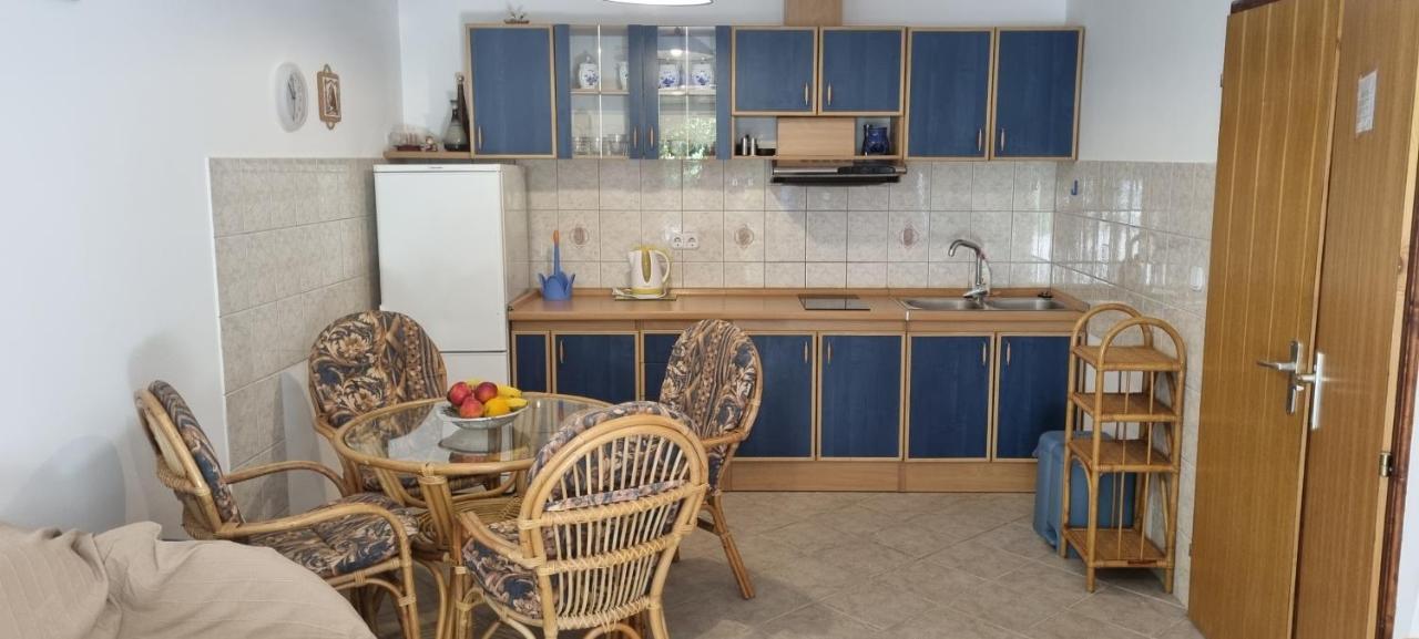 Apartmani Karla Baška Kültér fotó
